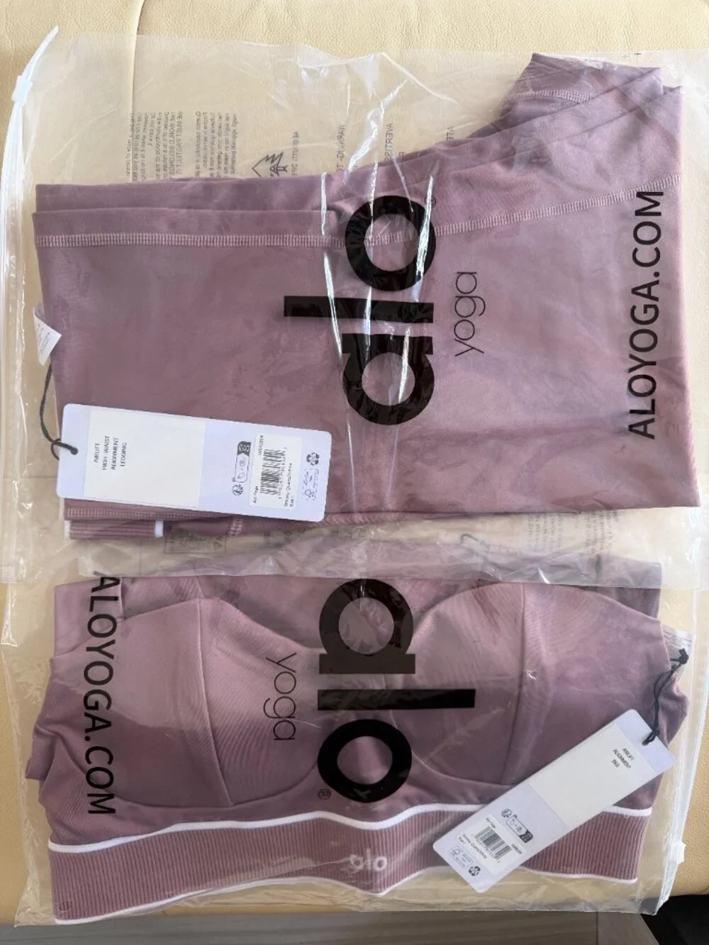 Alo Yoga Airlift Alignment Set NWT Size L Smoky Quartz Bra + Leggings